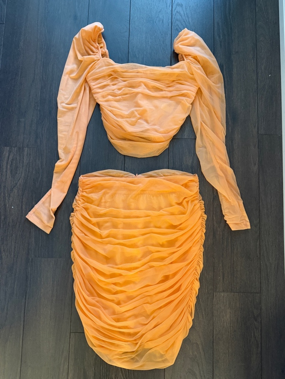 Babaton tangerine set
